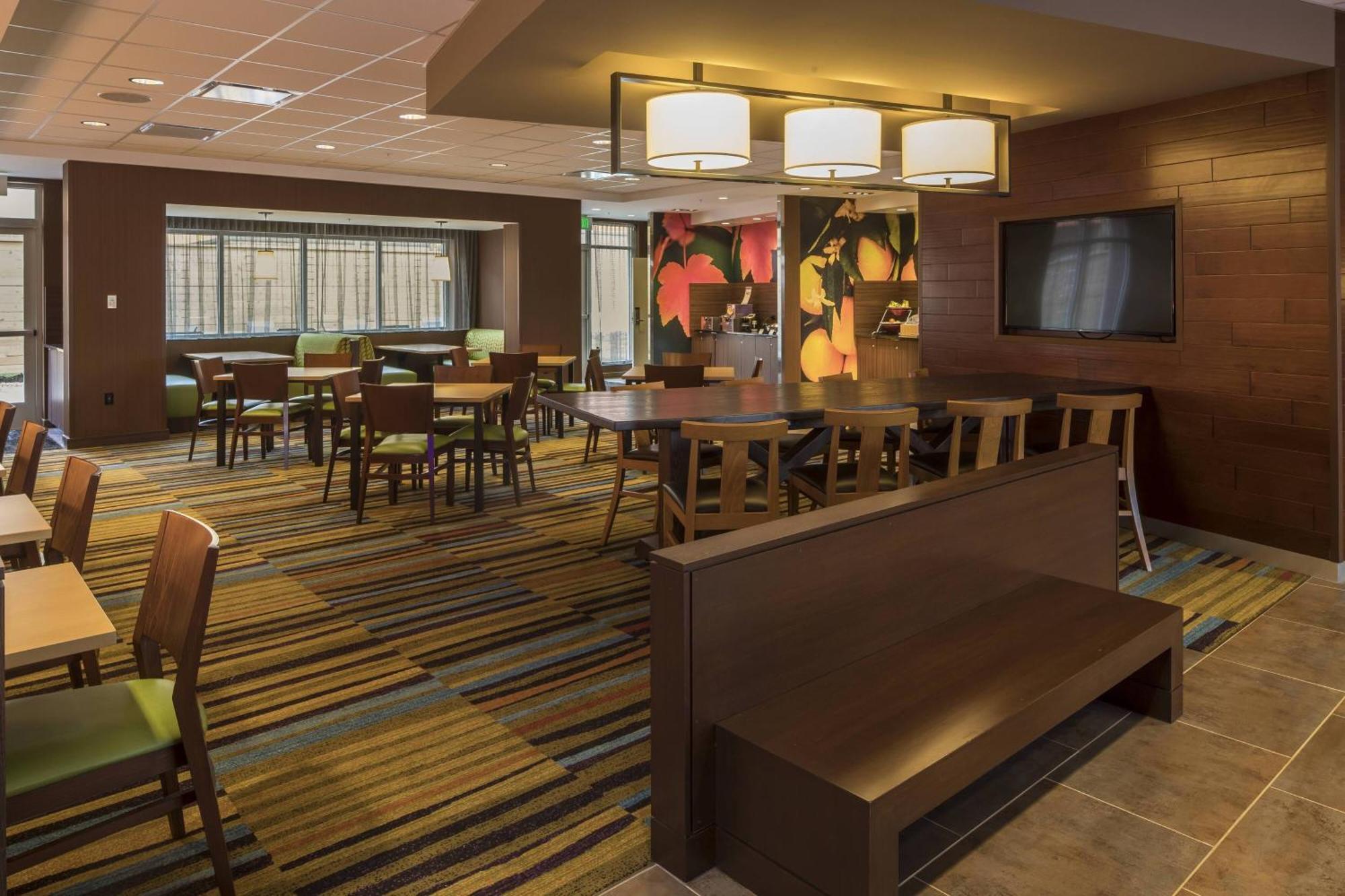 Fairfield Inn & Suites By Marriott Pittsburgh North/Mccandless Crossing McCandless Township Exterior foto