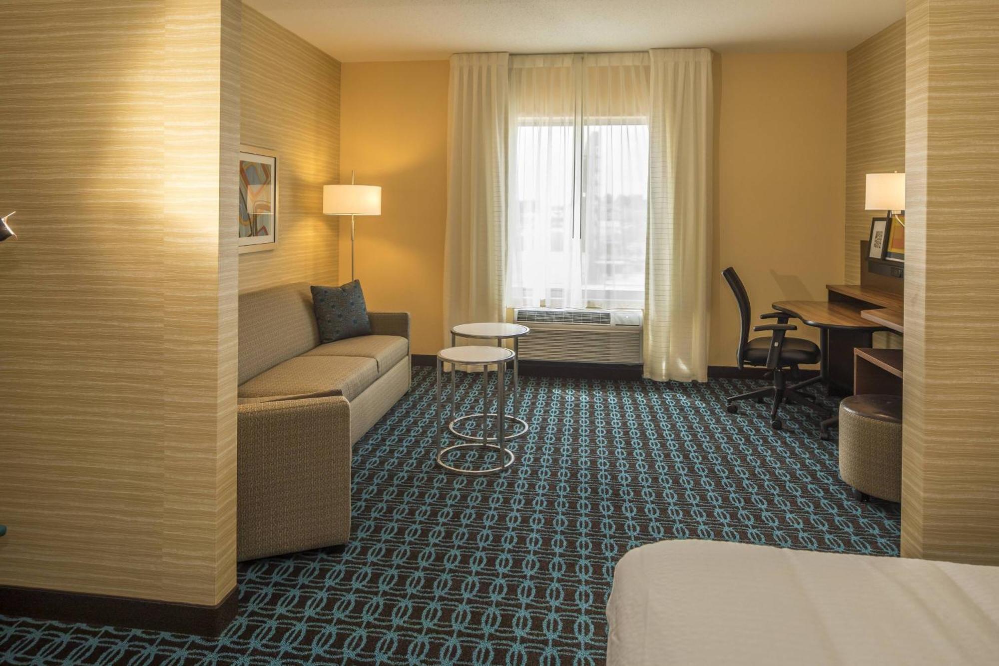 Fairfield Inn & Suites By Marriott Pittsburgh North/Mccandless Crossing McCandless Township Exterior foto